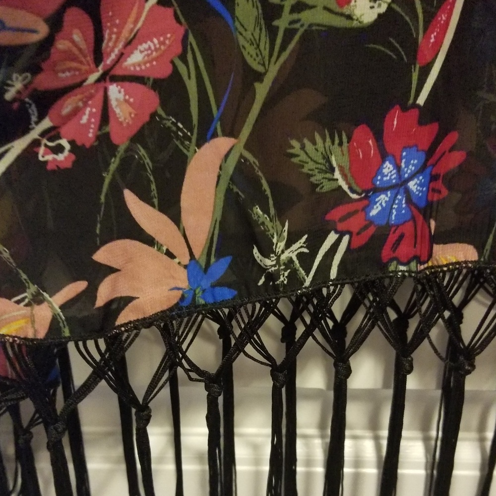 Lularoe monroe kimono